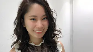 セミロング パーマ ヘアアレンジ ウエモト　タク ショート/レイヤーのヘアスタイル