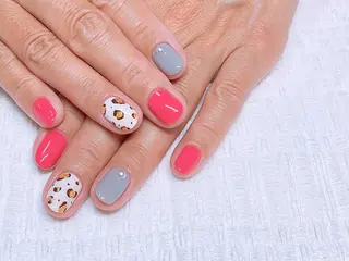 ネイル THECOLORS所属・近貞 莉奈のネイルデザイン