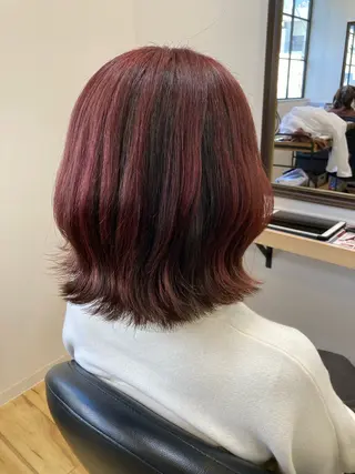 ミディアム カラー 大野 まゆのヘアスタイル