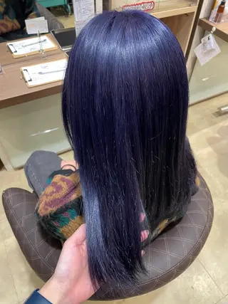セミロング カラー 緑川 佳薫のヘアスタイル
