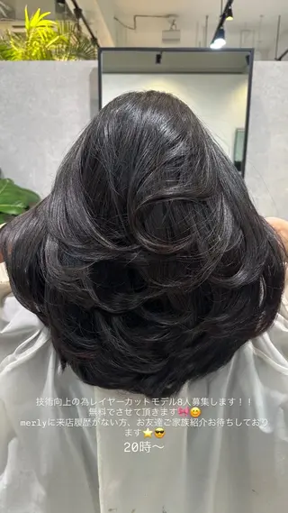 セミロング 足立 采弥のヘアスタイル