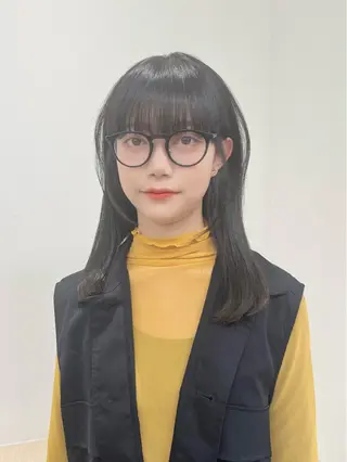 セミロング カラー 小顔ショート🌿 Say.石川葵のヘアスタイル