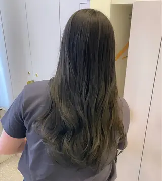 ロング カラー 暖色/オリーブカラー /中村未来🍒🫒のヘアスタイル