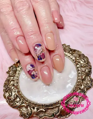 ネイル CROWN プライベートサロンのネイルデザイン