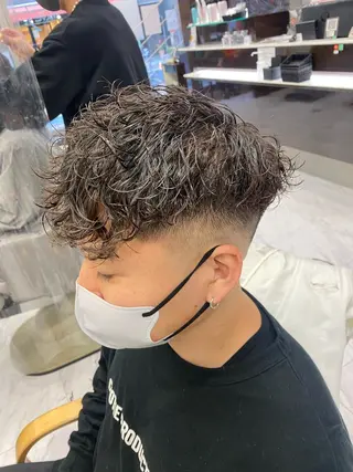 パーマ メンズ 🌴パーマオタク🌴 長谷川　諒佑🌈のヘアスタイル