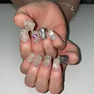 ネイル Nail by Licorneのネイルデザイン