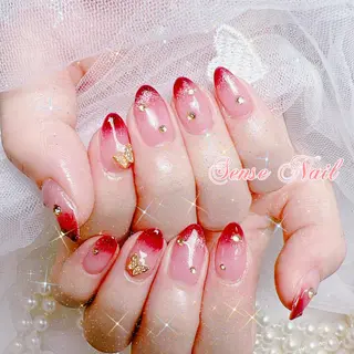 ネイル Kurieitibu 🍬Byu~tīのネイルデザイン