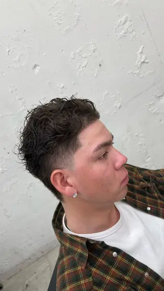 ショート パーマ メンズ Hairsalon F＋Moana by　HEADLIGHT所属・渋谷/松永 蓮/メンズ特化のヘアスタイル