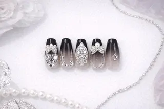 ネイル ❤️💛REBEST 京橋　nailのネイルデザイン