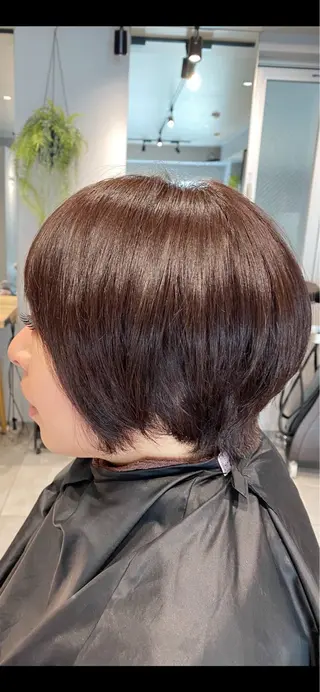 カラー Nakashima Akiのヘアスタイル
