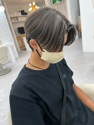 ショート カラー メンズ JIEN MIUのヘアスタイル