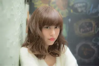 セミロング youres hair神楽坂店所属・青木 啓輔のヘアスタイル