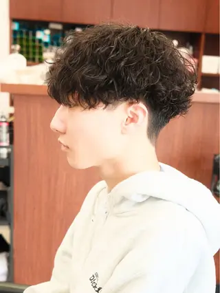 ショート パーマ メンズ The one and only. Shizuoka所属・メンズ特化パーマ 美容師/小泉賢徒のヘアスタイル