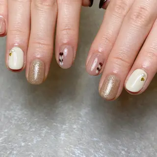 ネイル Ayane 🫧のネイルデザイン