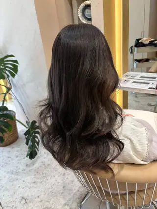 ロング Kanami/韓国風 /艶カラーのヘアスタイル