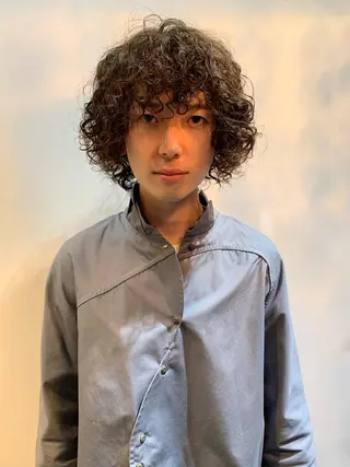 ショート メンズ FLOWERS所属・ウルフ、レイヤー 、メンズカットSHOのヘアスタイル