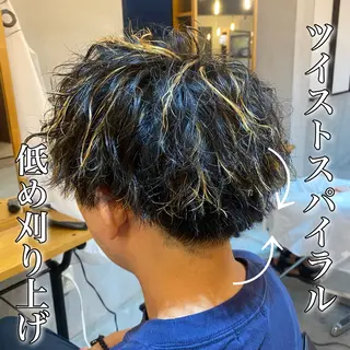 ショート カラー パーマ メンズパーマ/ メッシュ😎タクミのヘアスタイル