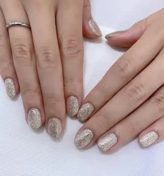 ネイル KOBAYASHI YUINA🌻♡のネイルデザイン