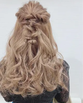 ヘアアレンジ GRANLUSSO 〜グランルッソ駅前店所属・木口 嘉美のヘアスタイル