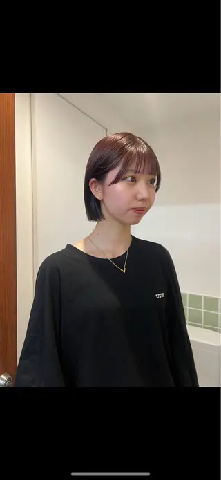 スパイキーショート/ センターパート/奈菜のヘアスタイル