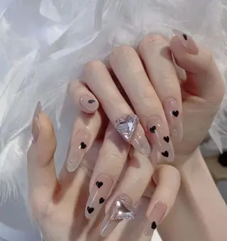 ネイル Queens マオのネイルデザイン