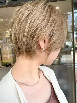 ショート 三鷹で1番ショート ボブをカットする新谷のヘアスタイル