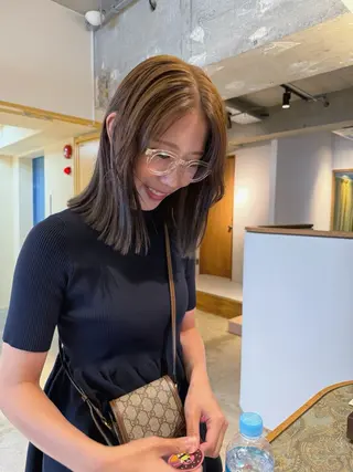 ミディアム カラー miyuki .のヘアスタイル