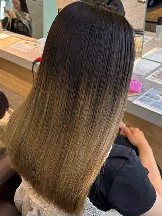 セミロング ボブぷる艶🌈 艶髪矯正✨遠藤龍雅のヘアスタイル