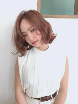 カラー Helena みなつのヘアスタイル