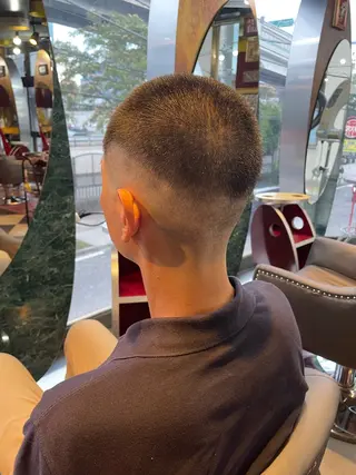 メンズ 👑派手髪/カット 👑ANRYのヘアスタイル