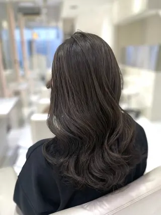 ロング カラー motel所属・雰囲気引き出す ✨大人レディのヘアスタイル