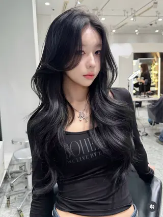 ロング 小顔見えカット/ 韓国レイヤー🇰🇷のヘアスタイル