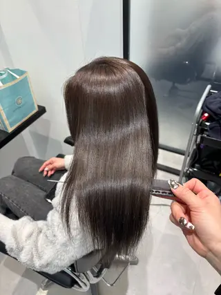 セミロング SALOWIN上野店所属・美髪ヘア 🤍erikaのヘアスタイル