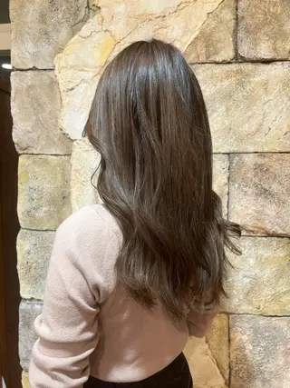 ロング カラー ARMONY所属・ま ひのヘアスタイル