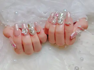 ネイル Piacere所属・Piacere 絵美のネイルデザイン