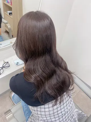 ミディアム カラー Lil by JIL BLAN所属・美髪ヘア💛 TOMOMIのヘアスタイル