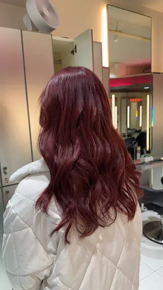 ロング カラー ジャンクロードビギン 下北沢店所属・RUNA/ バレイヤージュカラーのヘアスタイル