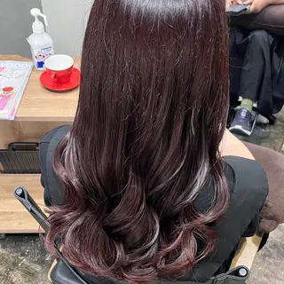 ロング カラー 伊藤 玲衣のヘアスタイル