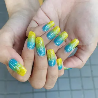 ネイル 中牟田 彩水のネイルデザイン