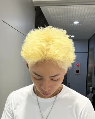 メンズ シャドウ/波巻き 朝崎倭斗のヘアスタイル