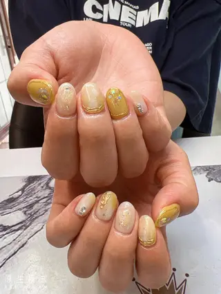 ネイル Guarendo錦糸町店所属・ガレンドウ 白澤 愛子のネイルデザイン