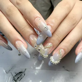 ネイル 新山 聖のネイルデザイン