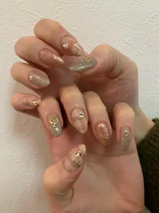 ネイル 12nail所属・大塚 彩沙のネイルデザイン