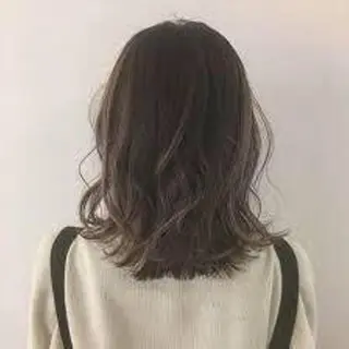 ショート カラー 岩橋 健人のヘアスタイル