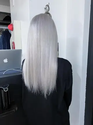 ロング カラー ハイトーンカラー ⭐️NAZUNAのヘアスタイル