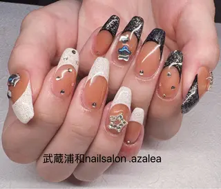 ネイル R inのネイルデザイン