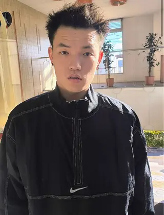 メンズ MIKU 倉敷／デザインカットのヘアスタイル