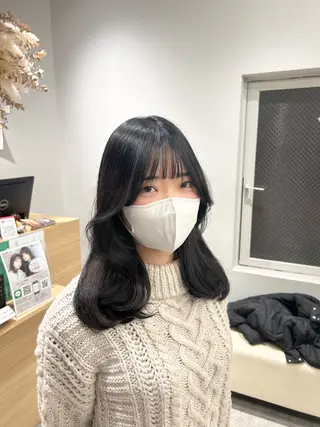 ミディアム Lien by kiitos所属・韓国ヘア×レイヤー カット/上田丈也のヘアスタイル