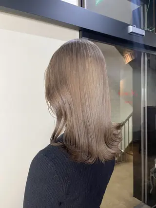 ミディアム カラー 似合わせハイトーン 🍯ayumi🍯のヘアスタイル