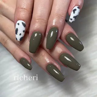 ミディアム ネイル richeri beautyのネイルデザイン